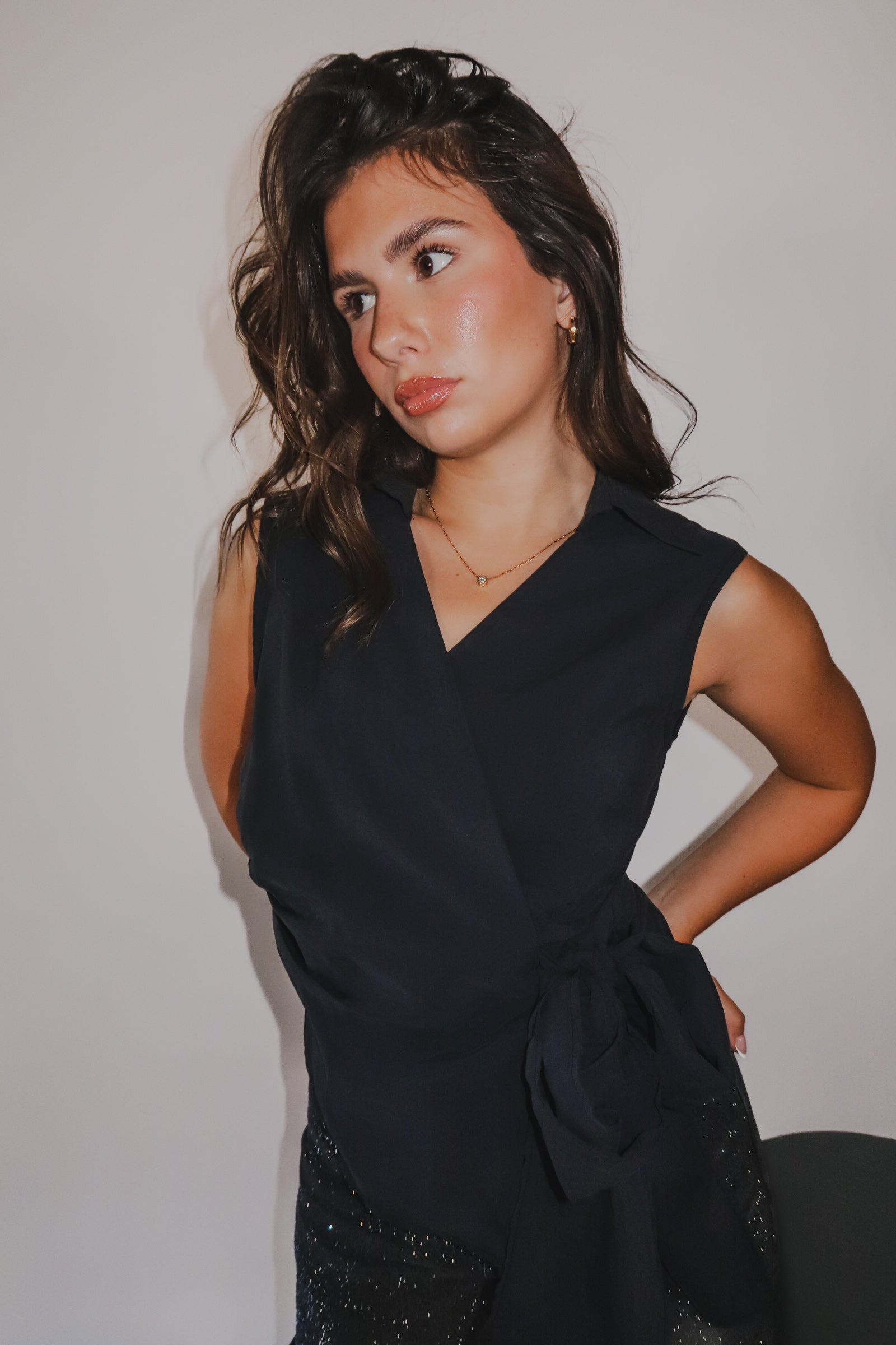 Quzu Sleeveless Wrap Top